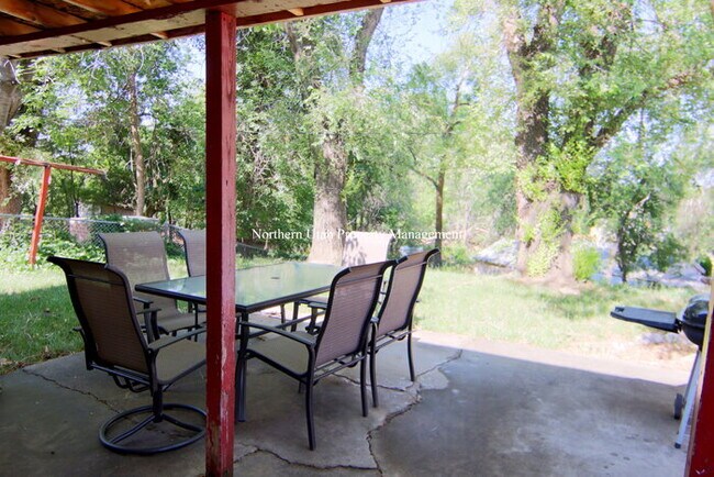 Building Photo - Lower Level Studio Unit