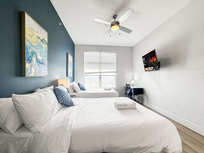 Building Photo - 2901 Indiana St