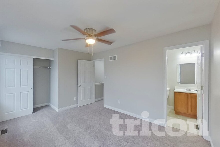 Building Photo - 3301 N Mester St