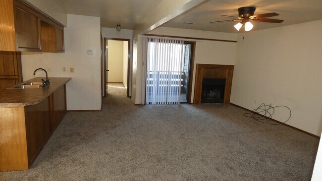 Building Photo - 4034 NW Ozmun Ave