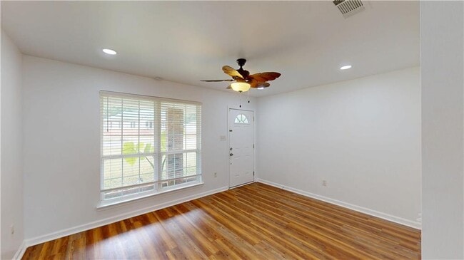 Building Photo - 463 Magnolia Rd