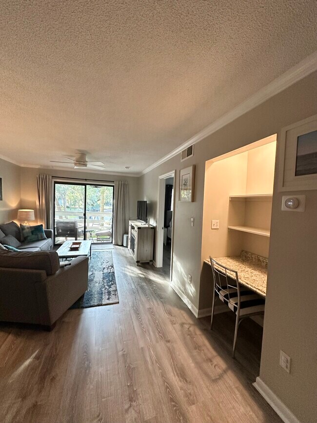 Building Photo - 45 Folly Field Rd