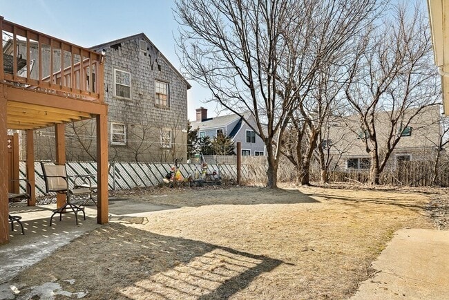 Building Photo - 33 Fordham Way
