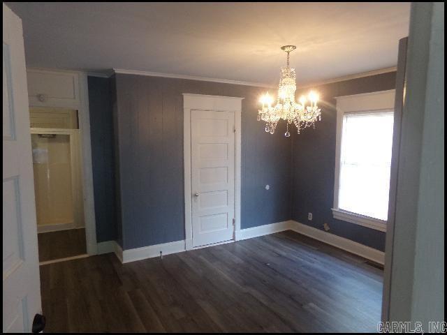 Building Photo - 922 W 21st St