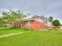 Building Photo - 1802 S Dille Ave