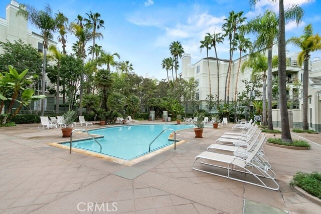 Building Photo - 2243 Martin