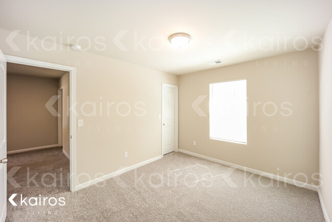 Building Photo - 7446 Faith St