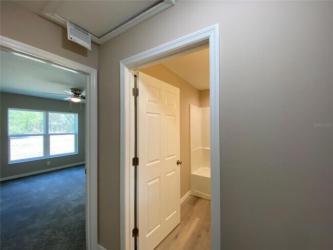 Building Photo - 6288 SW 151 Ln