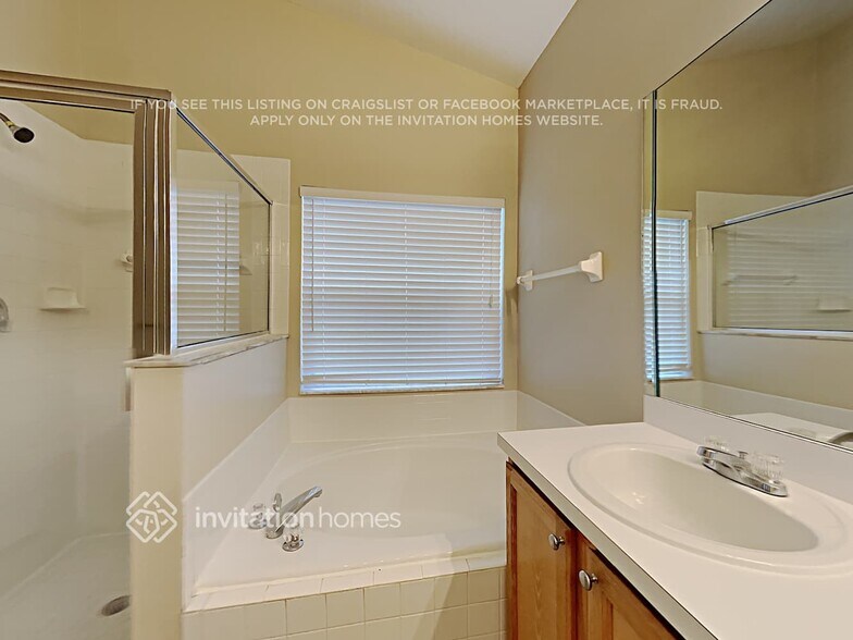Building Photo - 341 Canby Cir