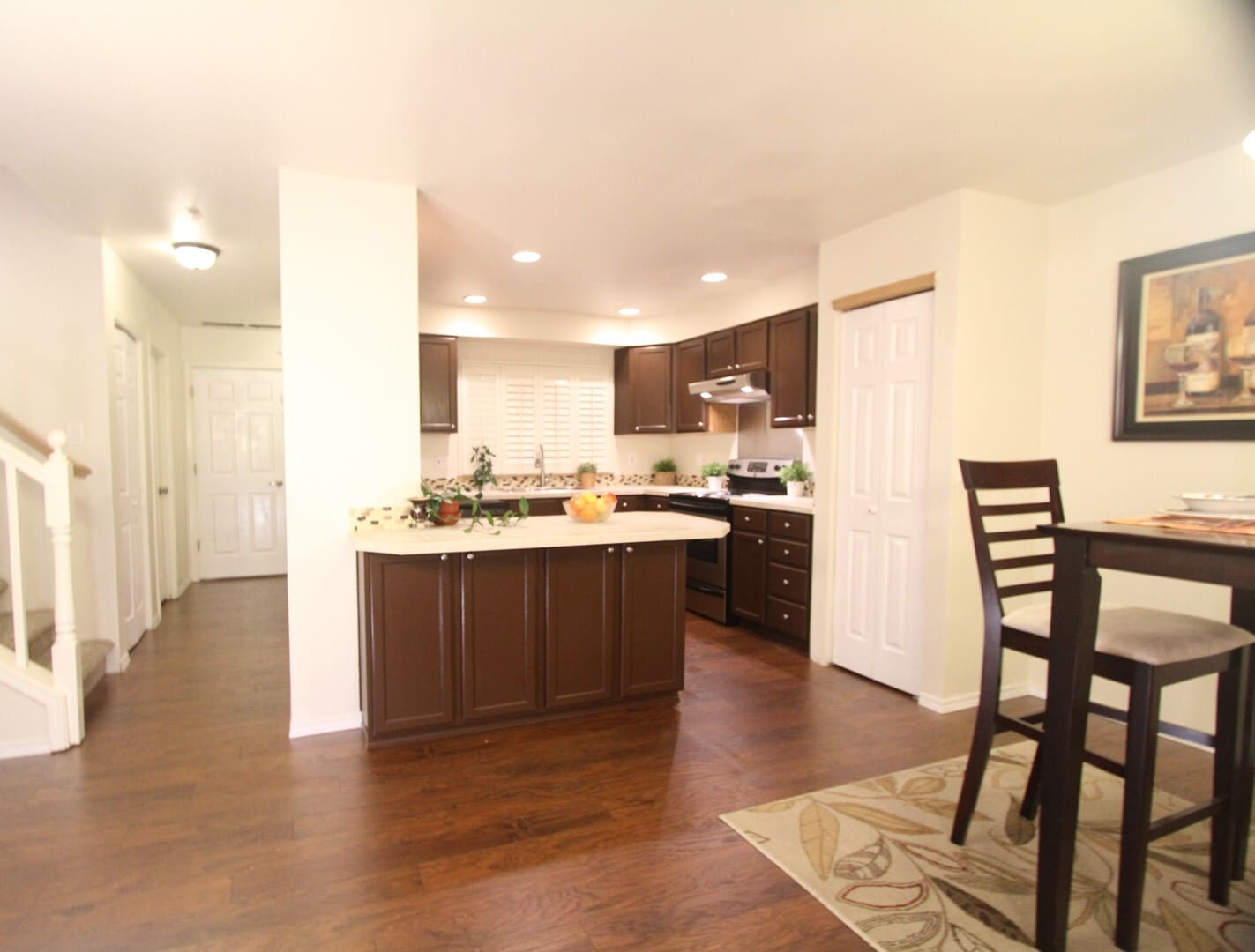 Building Photo - Everett Townhome...Water and sewer included in rent