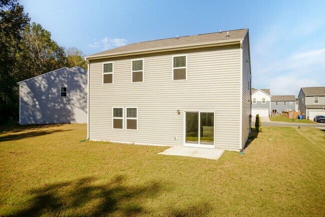 Building Photo - Spacious 4-Bedroom Home with Open Layout