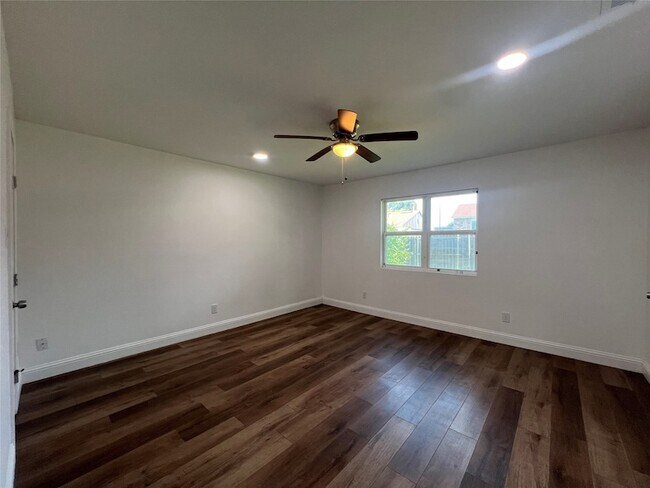 Building Photo - 1809 Pilot Way
