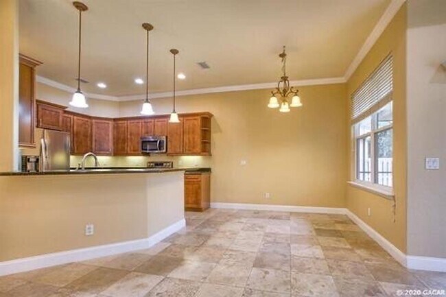 Building Photo - Beautiful 4-Bedroom Home in Willow Oaks Plantation
