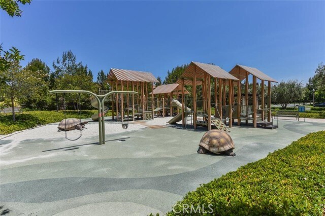 Building Photo - 83 Bianco