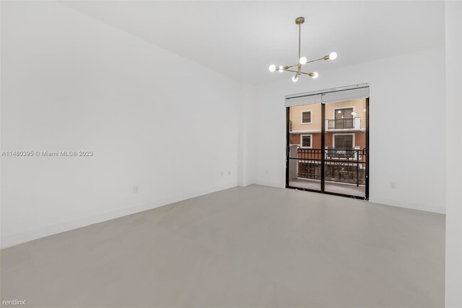 Building Photo - 2 br, 2.5 bath House - 8395 SW 73rd Ave Ap...