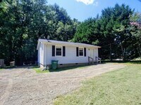 Building Photo - 564 McAbee Rd