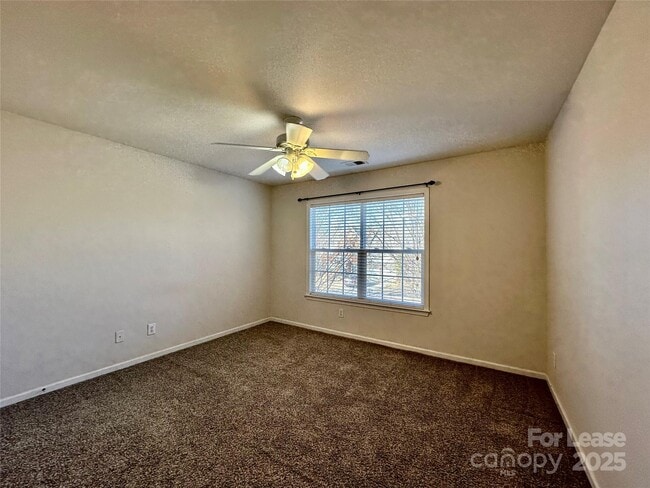 Building Photo - 14119 Eldon Dr