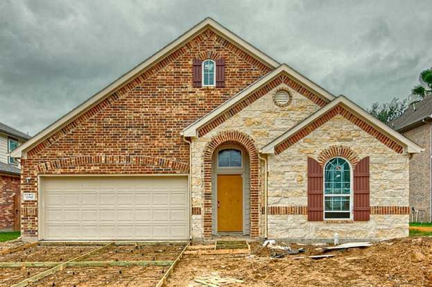 Building Photo - 2419 Doral Dr