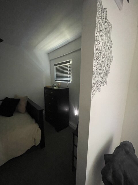 Building Photo - 1419 W 58th Plz