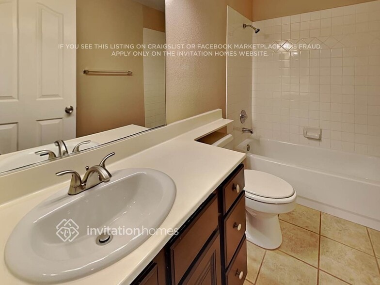 Building Photo - 125 Golf Range St