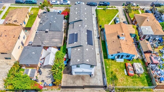 Building Photo - 8711 McKinley Pl