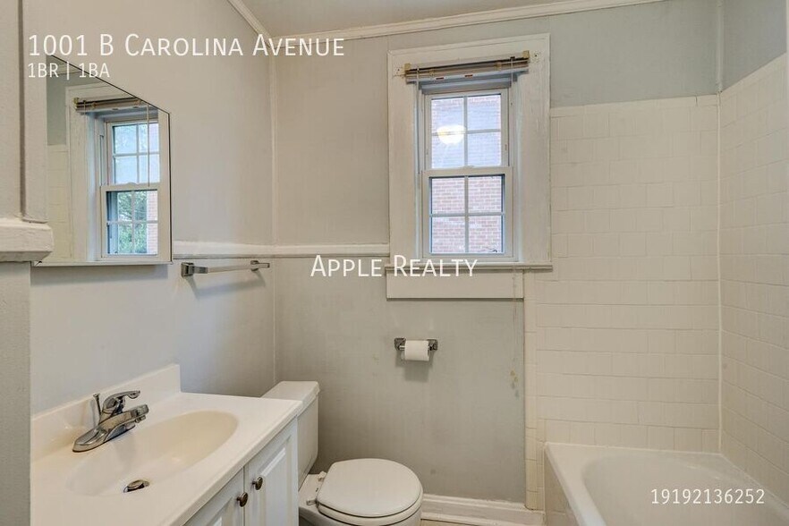 Building Photo - 1001 Carolina Ave