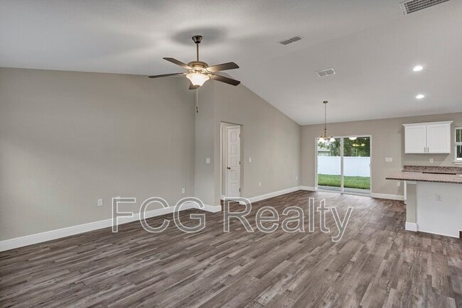 Building Photo - 4 Locust Drive Trail