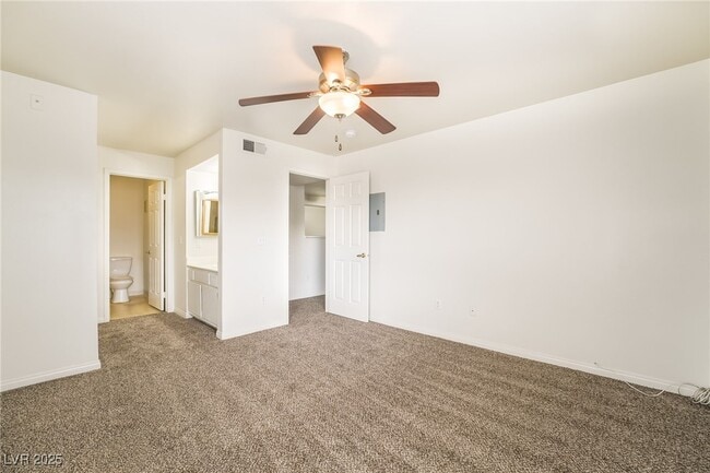 Building Photo - 231 W Horizon Ridge Pkwy