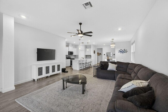 Building Photo - 1446 Tangled Orch Trce