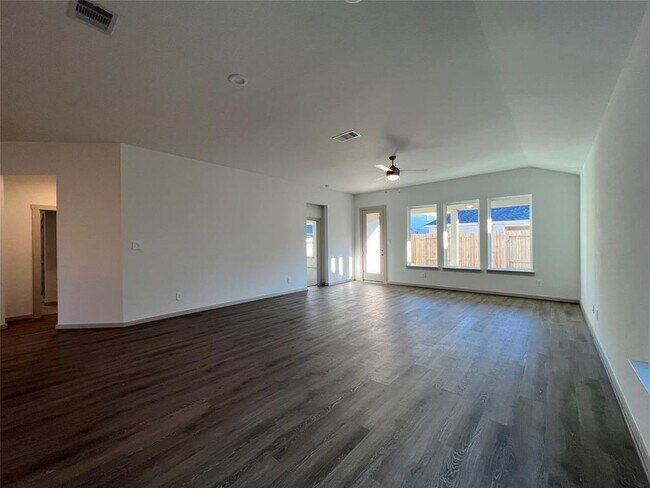 Building Photo - 29235 Pikes Peak Dr