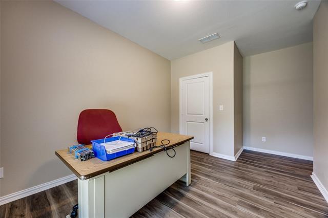 Building Photo - 1501 Fairway Dr