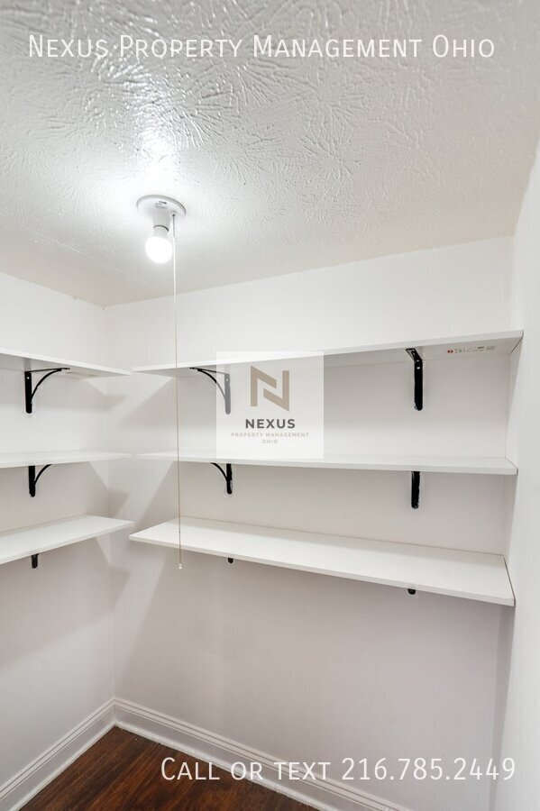 Building Photo - 4276 W 21st St