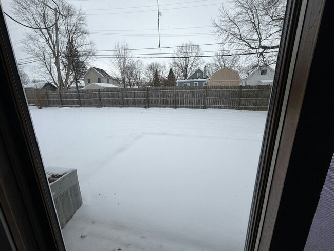 Building Photo - 801 S 15th St