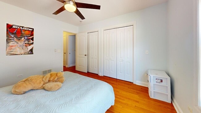 Building Photo - 331 Mary Belle Cir