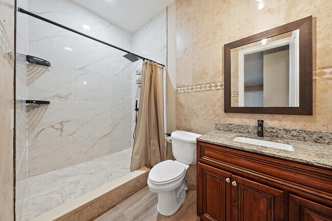 Building Photo - 703 Ramie Ct