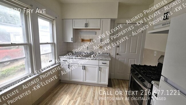Building Photo - 1320 Fry Ave