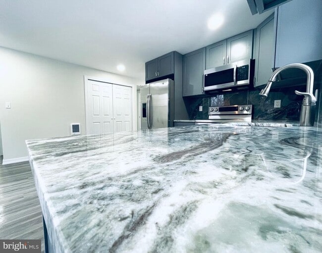 Building Photo - 199 Hardytown Rd