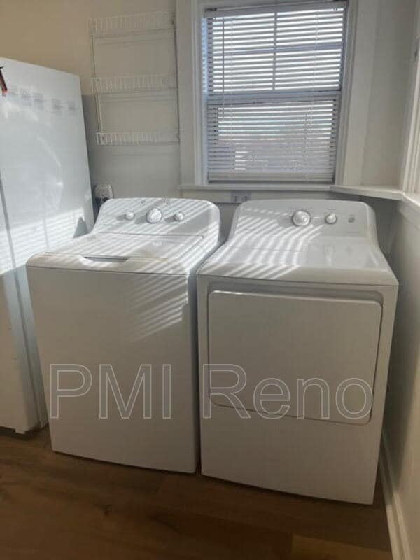 Building Photo - 614 Kuenzli St