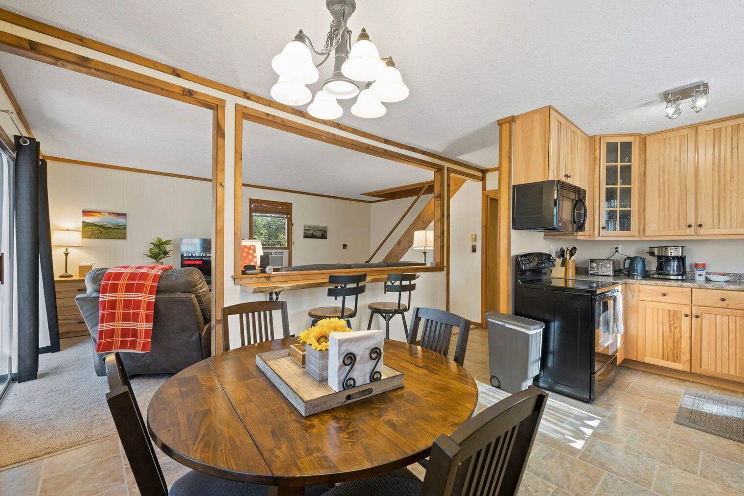 Building Photo - 161 Old Transylvania Turnpike