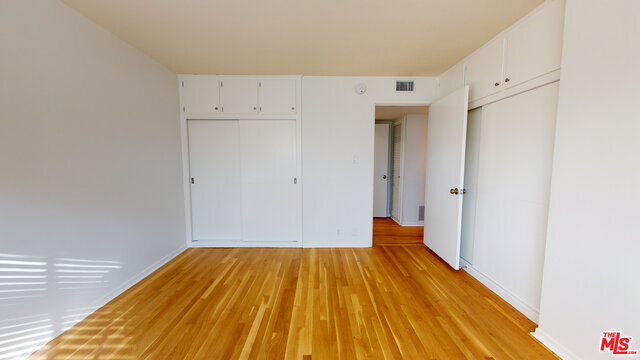 Building Photo - 111 Marguerita Ave