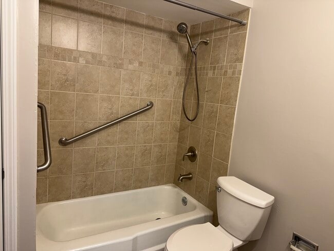 Building Photo - 7033 W 99th St