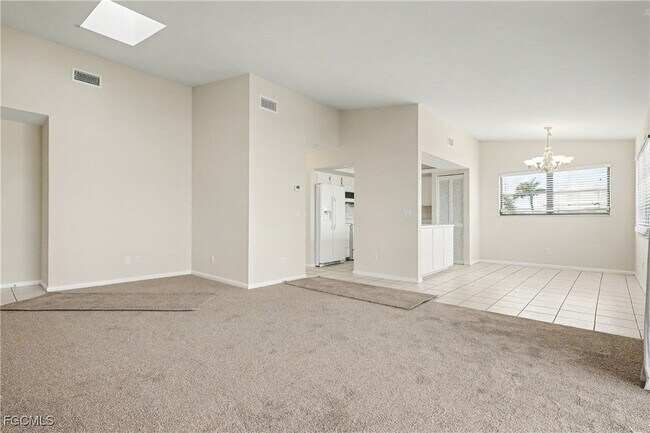 Building Photo - 4528 SE 5th Pl