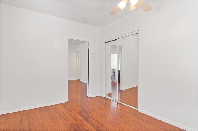 Building Photo - Charming 2 Bedroom, 2 Bathroom Duplex in San Pedro