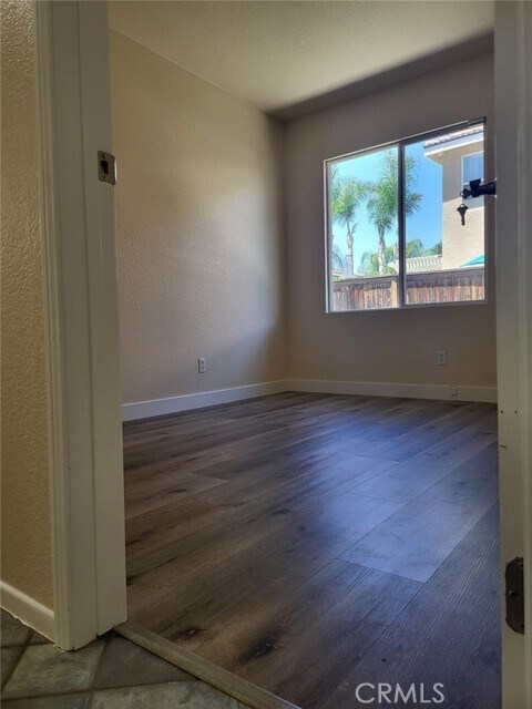 Building Photo - 25375 Forest Wood Cir