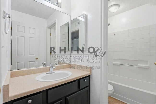 Building Photo - 14026 Sonora Way