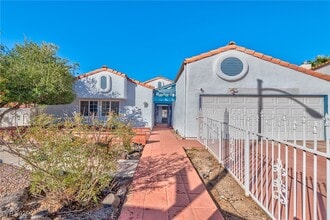 Building Photo - 2728 Miraflores Ave