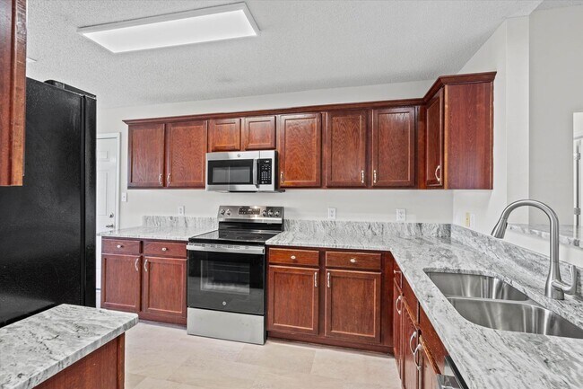 Building Photo - 2074 Spring Grove S