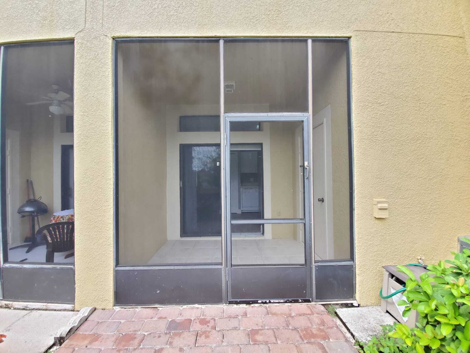 Building Photo - 6037 Scotchwood Gln