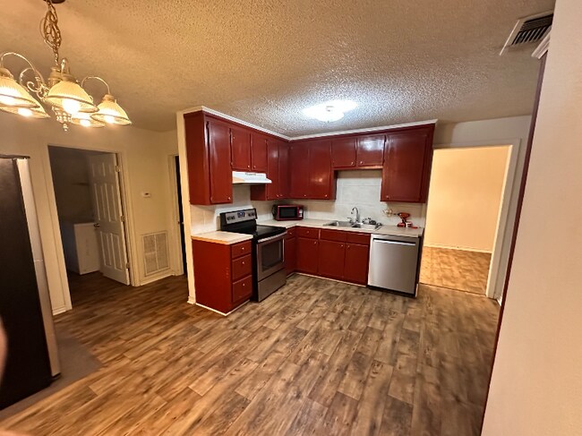 Building Photo - 228 Wall Dr