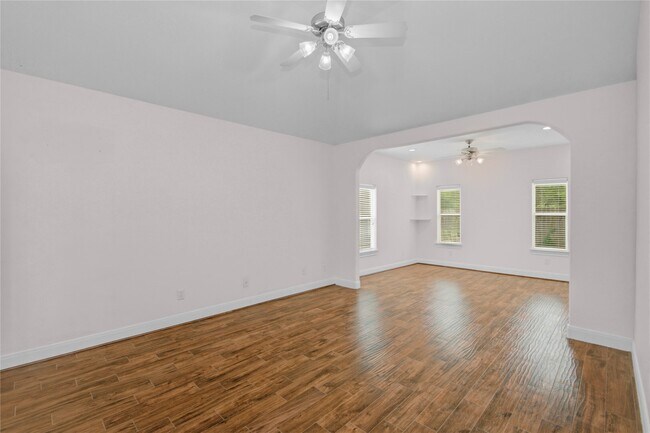 Building Photo - 1403 Lochstone Dr